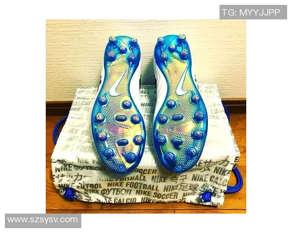 足球鞋球星特辑 揭秘全球顶级球员的鞋款选择与科技革新